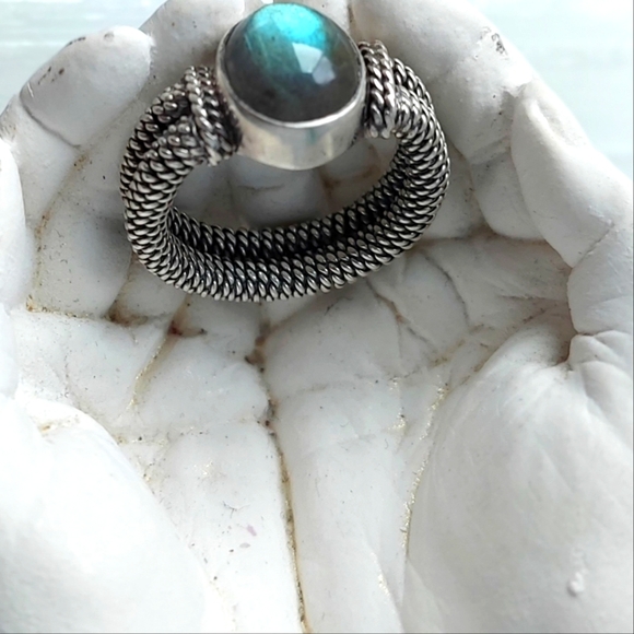 Labradorite Oxidized Rope Ring, High Quality 925 Silver - Picture 5 of 9